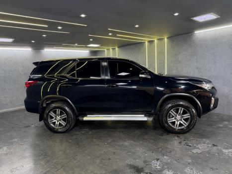 TOYOTA Hilux SW4 2.7 16V 4P FLEX SR 7 LUGARES AUTOM�TICO, Foto 5