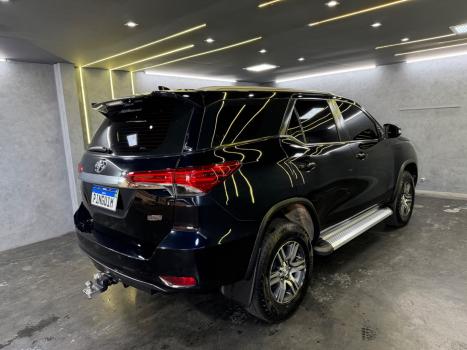 TOYOTA Hilux SW4 2.7 16V 4P FLEX SR 7 LUGARES AUTOM�TICO, Foto 7