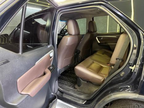 TOYOTA Hilux SW4 2.7 16V 4P FLEX SR 7 LUGARES AUTOM�TICO, Foto 8