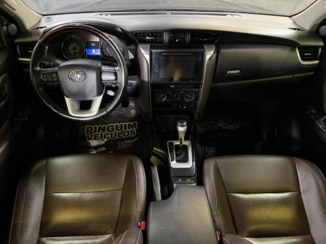 TOYOTA Hilux SW4 2.7 16V 4P FLEX SR 7 LUGARES AUTOM�TICO, Foto 9