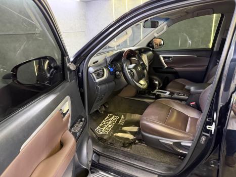 TOYOTA Hilux SW4 2.7 16V 4P FLEX SR 7 LUGARES AUTOM�TICO, Foto 10