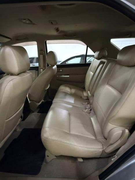 TOYOTA Hilux SW4 2.7 16V 4P FLEX SRV 7 LUGARES AUTOM�TICO, Foto 12