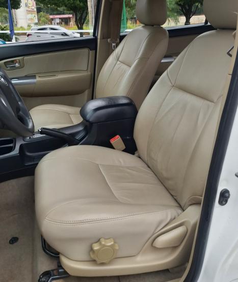 TOYOTA Hilux SW4 2.7 16V 4P SR FLEX AUTOM�TICO, Foto 8