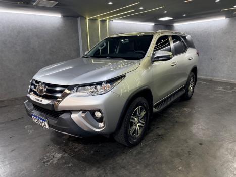 TOYOTA Hilux SW4 2.7 16V 4P SR FLEX AUTOM�TICO, Foto 2