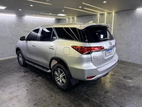 TOYOTA Hilux SW4 2.7 16V 4P SR FLEX AUTOM�TICO, Foto 6
