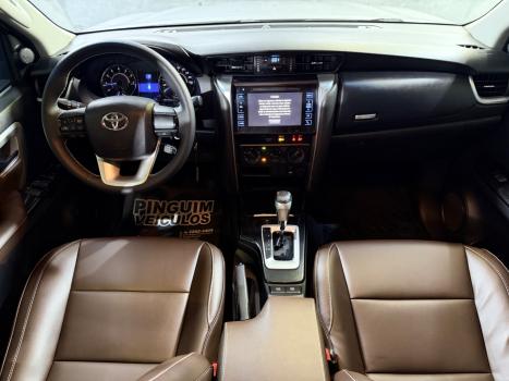 TOYOTA Hilux SW4 2.7 16V 4P SR FLEX AUTOM�TICO, Foto 9