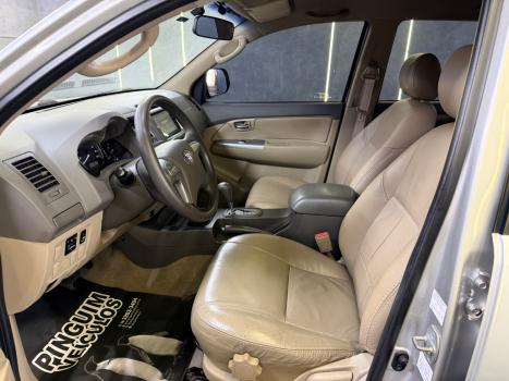 TOYOTA Hilux SW4 2.7 16V 4P SR FLEX, Foto 8