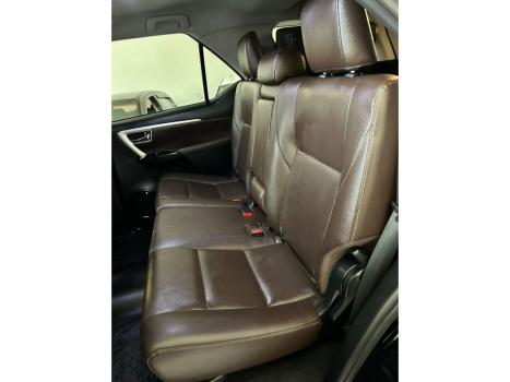 TOYOTA Hilux SW4 2.8 16V 4P SRX 4X4 7 LUGARES TURBO DIESEL AUTOM�TICO, Foto 10