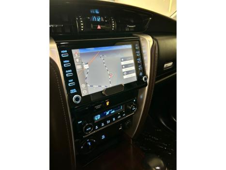 TOYOTA Hilux SW4 2.8 16V 4P SRX 4X4 7 LUGARES TURBO DIESEL AUTOM�TICO, Foto 11