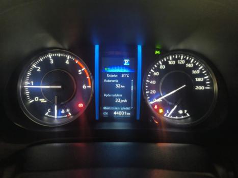 TOYOTA Hilux SW4 2.8 16V 4P SRX 4X4 7 LUGARES TURBO DIESEL AUTOMTICO, Foto 9