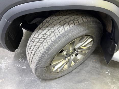 TOYOTA Hilux SW4 2.8 16V 4P SRX 4X4 7 LUGARES TURBO DIESEL AUTOMTICO, Foto 14