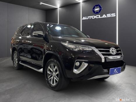 TOYOTA Hilux SW4 2.8 16V 4P SRX 4X4 7 LUGARES TURBO DIESEL AUTOMTICO, Foto 3