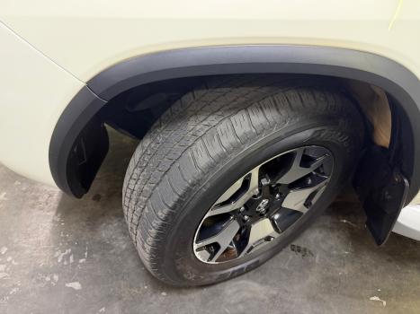 TOYOTA Hilux SW4 2.8 4P SRX 4X4 DIAMOND 7 LUGARES TURBO DIESEL AUTOM�TICO, Foto 14