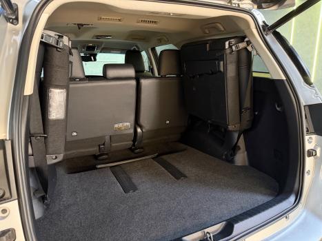 TOYOTA Hilux SW4 2.8 16V 4P SRX 4X4 7 LUGARES TURBO DIESEL AUTOM�TICO, Foto 8