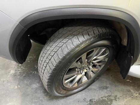 TOYOTA Hilux SW4 2.8 16V 4P SRX 4X4 7 LUGARES TURBO DIESEL AUTOM�TICO, Foto 13