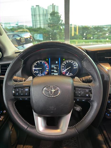 TOYOTA Hilux SW4 2.8 16V 4P SRX PLATINUM 4X4 7 LUGARES TURBO DIESEL AUTOM�TICO, Foto 18