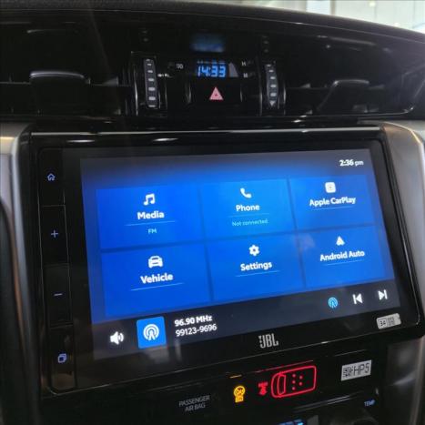 TOYOTA Hilux SW4 2.8 4P SRX 4X4 TURBO DIESEL AUTOM�TICO, Foto 8