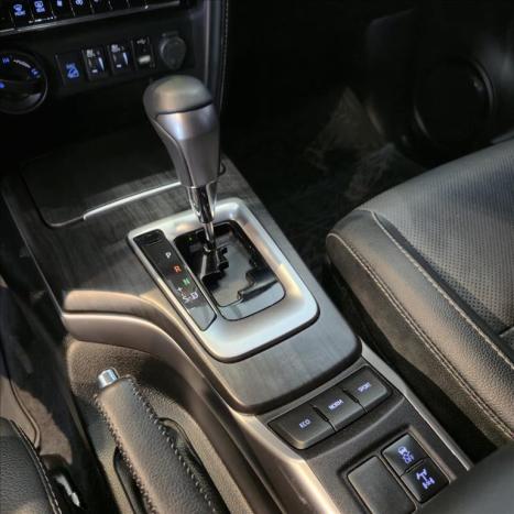 TOYOTA Hilux SW4 2.8 4P SRX 4X4 TURBO DIESEL AUTOM�TICO, Foto 10