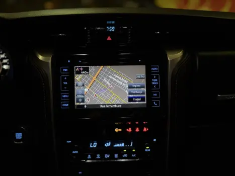 TOYOTA Hilux SW4 2.8 4P SRX 4X4 TURBO DIESEL AUTOM�TICO, Foto 13