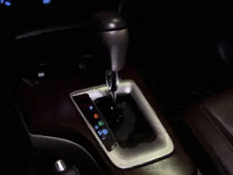 TOYOTA Hilux SW4 2.8 4P SRX 4X4 TURBO DIESEL AUTOM�TICO, Foto 16