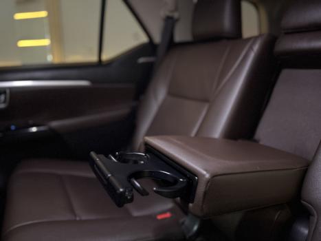 TOYOTA Hilux SW4 2.8 4P SRX 4X4 TURBO DIESEL AUTOM�TICO, Foto 10