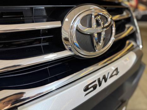 TOYOTA Hilux SW4 2.8 4P SRX 4X4 TURBO DIESEL AUTOM�TICO, Foto 13