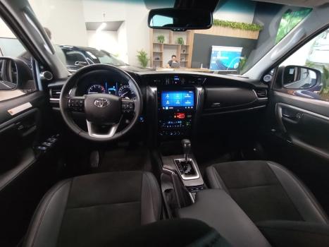 TOYOTA Hilux SW4 2.8 16V 4P SRX PLATINUM 4X4 7 LUGARES TURBO DIESEL AUTOM�TICO, Foto 11