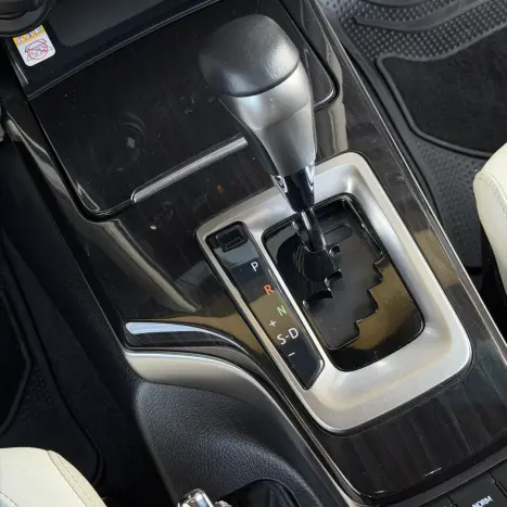 TOYOTA Hilux SW4 2.8 4P SRX 4X4 DIAMOND 7 LUGARES TURBO DIESEL AUTOM�TICO, Foto 5