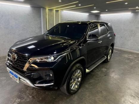 TOYOTA Hilux SW4 2.8 16V 4P SRX 4X4 7 LUGARES TURBO DIESEL AUTOM�TICO, Foto 3