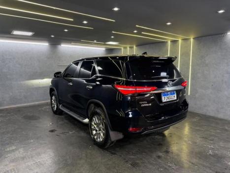 TOYOTA Hilux SW4 2.8 16V 4P SRX 4X4 7 LUGARES TURBO DIESEL AUTOM�TICO, Foto 5