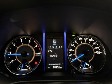 TOYOTA Hilux SW4 2.8 4P SRX 4X4 DIAMOND 7 LUGARES TURBO DIESEL AUTOM�TICO, Foto 10