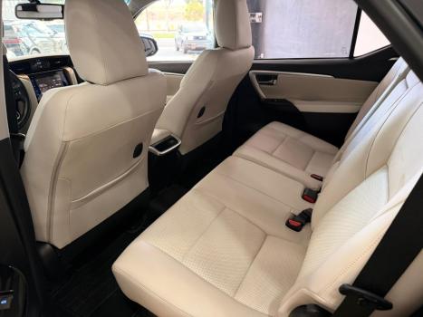 TOYOTA Hilux SW4 2.8 4P SRX 4X4 DIAMOND 7 LUGARES TURBO DIESEL AUTOM�TICO, Foto 12