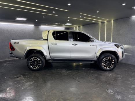 TOYOTA Hilux SW4 2.8 16V 4P SRX 4X4 7 LUGARES TURBO DIESEL AUTOM�TICO, Foto 4