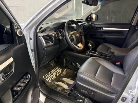 TOYOTA Hilux SW4 2.8 16V 4P SRX 4X4 7 LUGARES TURBO DIESEL AUTOM�TICO, Foto 8