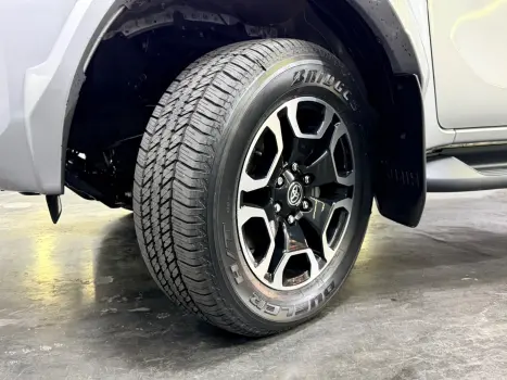 TOYOTA Hilux SW4 2.8 16V 4P SRX 4X4 7 LUGARES TURBO DIESEL AUTOM�TICO, Foto 14
