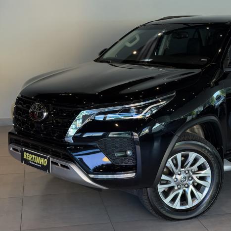 TOYOTA Hilux SW4 2.8 16V 4P SRX 4X4 7 LUGARES TURBO DIESEL AUTOM�TICO, Foto 6