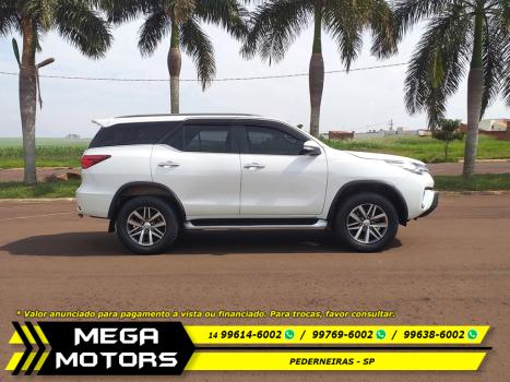 TOYOTA Hilux SW4 2.8 16V 4P SRX 4X4 7 LUGARES TURBO DIESEL AUTOM�TICO, Foto 8