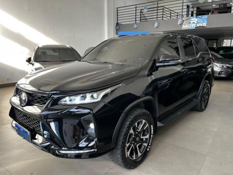 TOYOTA Hilux SW4 2.8 4P SRX 4X4 DIAMOND 7 LUGARES TURBO DIESEL AUTOM�TICO, Foto 1