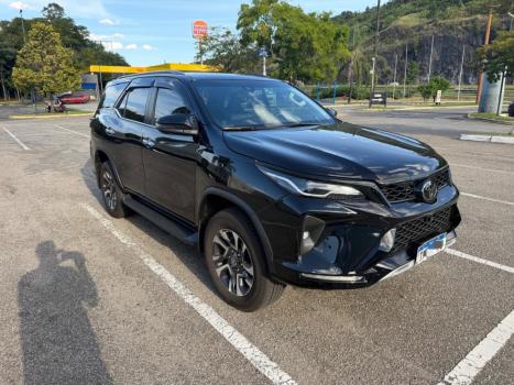 TOYOTA Hilux SW4 2.8 4P SRX 4X4 DIAMOND 7 LUGARES TURBO DIESEL AUTOM�TICO, Foto 2