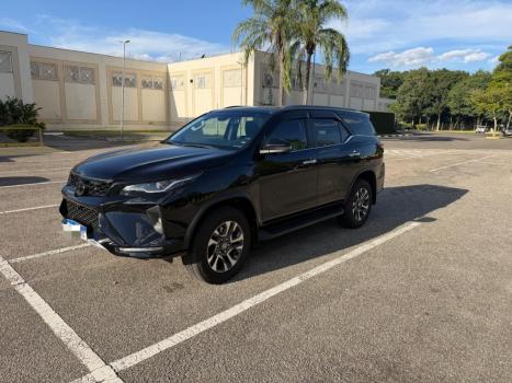TOYOTA Hilux SW4 2.8 4P SRX 4X4 DIAMOND 7 LUGARES TURBO DIESEL AUTOM�TICO, Foto 8