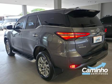 TOYOTA Hilux SW4 2.8 16V 4P SRX 4X4 7 LUGARES TURBO DIESEL AUTOM�TICO, Foto 7