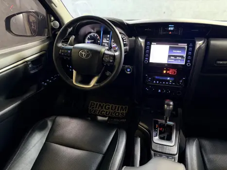 TOYOTA Hilux SW4 2.8 16V 4P SRX 4X4 7 LUGARES TURBO DIESEL AUTOM�TICO, Foto 10