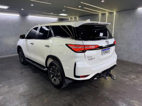 TOYOTA Hilux SW4 2.8 16V 4P SRX PLATINUM 4X4 7 LUGARES TURBO DIESEL AUTOM�TICO, Foto 6