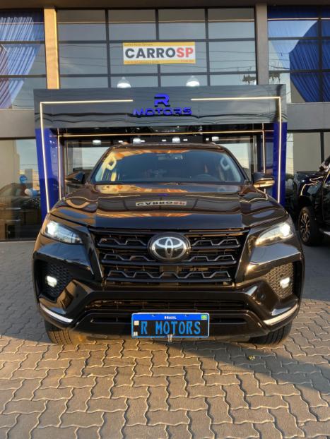 TOYOTA Hilux SW4 2.8 16V 4P SRX 4X4 7 LUGARES TURBO DIESEL AUTOM�TICO, Foto 2
