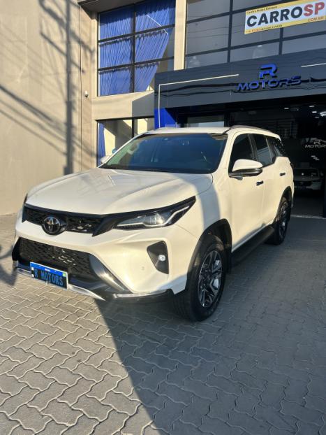 TOYOTA Hilux SW4 2.8 16V 4P SRX PLATINUM 4X4 TURBO DIESEL AUTOM�TICO, Foto 1