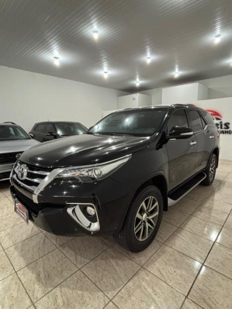 TOYOTA Hilux SW4 2.8 16V 4P SRX 4X4 7 LUGARES TURBO DIESEL AUTOM�TICO, Foto 6