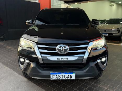 TOYOTA Hilux SW4 2.8 16V 4P SRX 4X4 7 LUGARES TURBO DIESEL AUTOMÁTICO, Foto 7