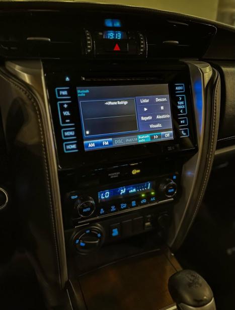 TOYOTA Hilux SW4 2.8 16V 4P SRX 4X4 7 LUGARES TURBO DIESEL AUTOMÁTICO, Foto 8