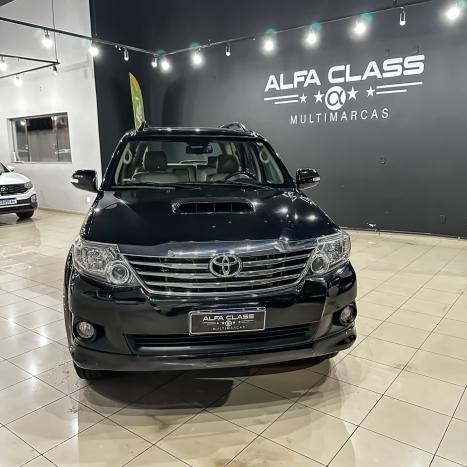 TOYOTA Hilux SW4 3.0 16V 4P 4X4 SRV TURBO DIESEL, Foto 2