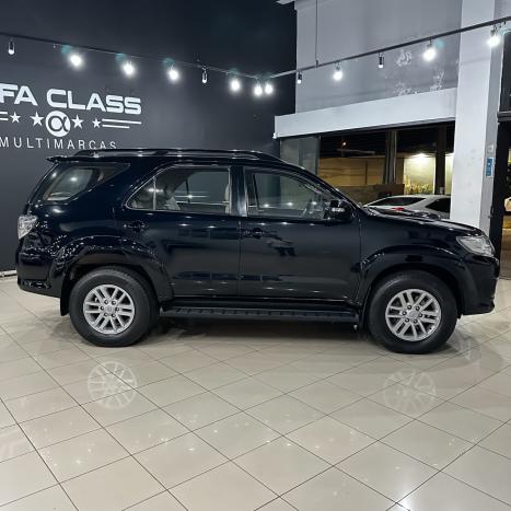 TOYOTA Hilux SW4 3.0 16V 4P 4X4 SRV TURBO DIESEL, Foto 3